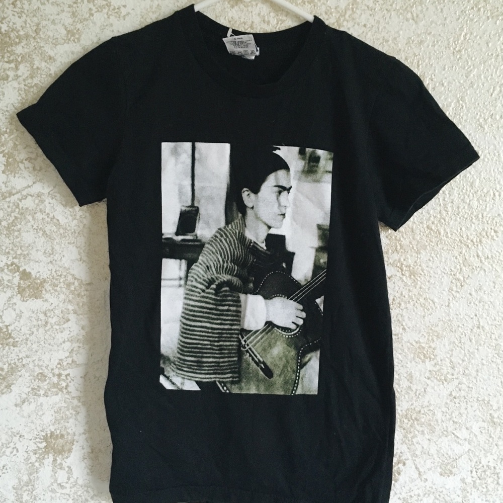 Frida Kahlo top